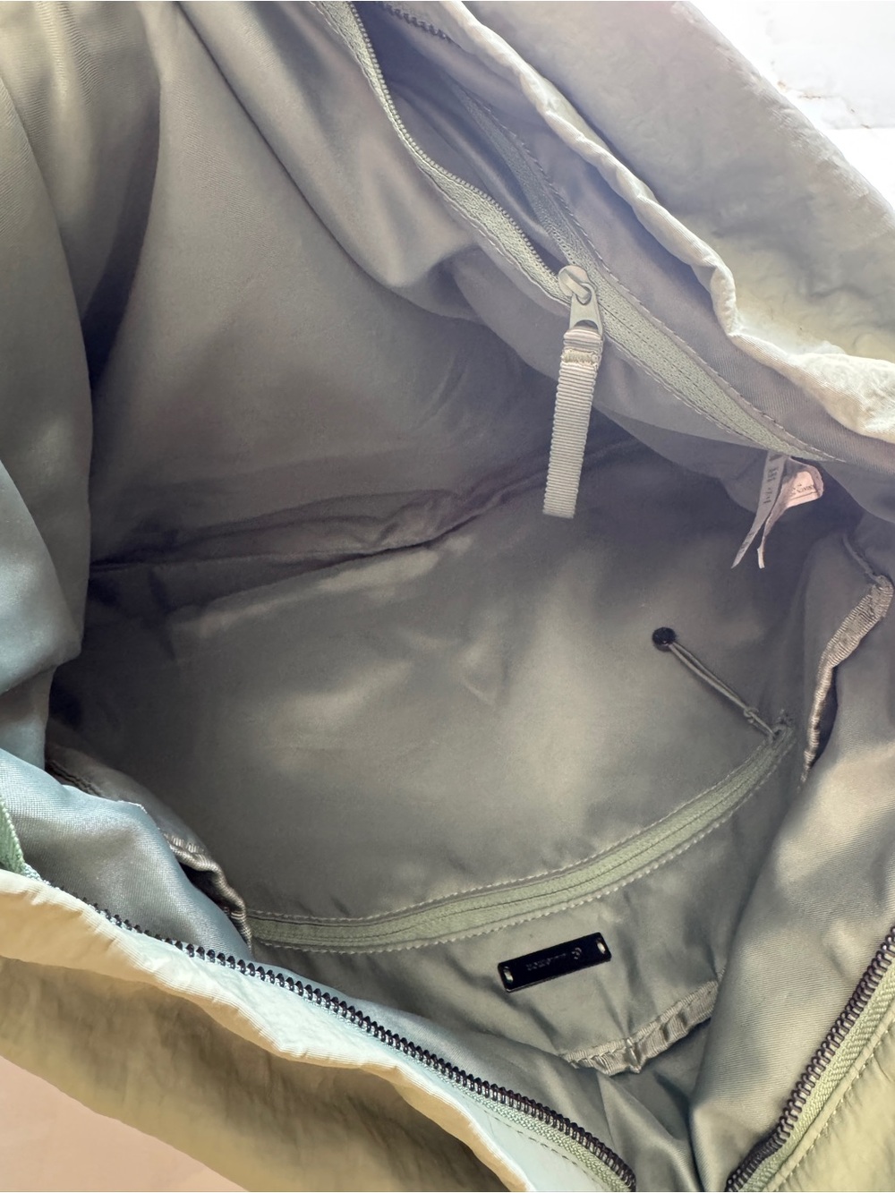 Lululemon Large Tote Bag Gym Yoga Travel Weekender Water Repellent Sage Green - Picture 11 of 15